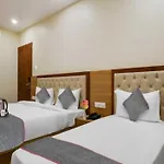 Nivedita Hotel